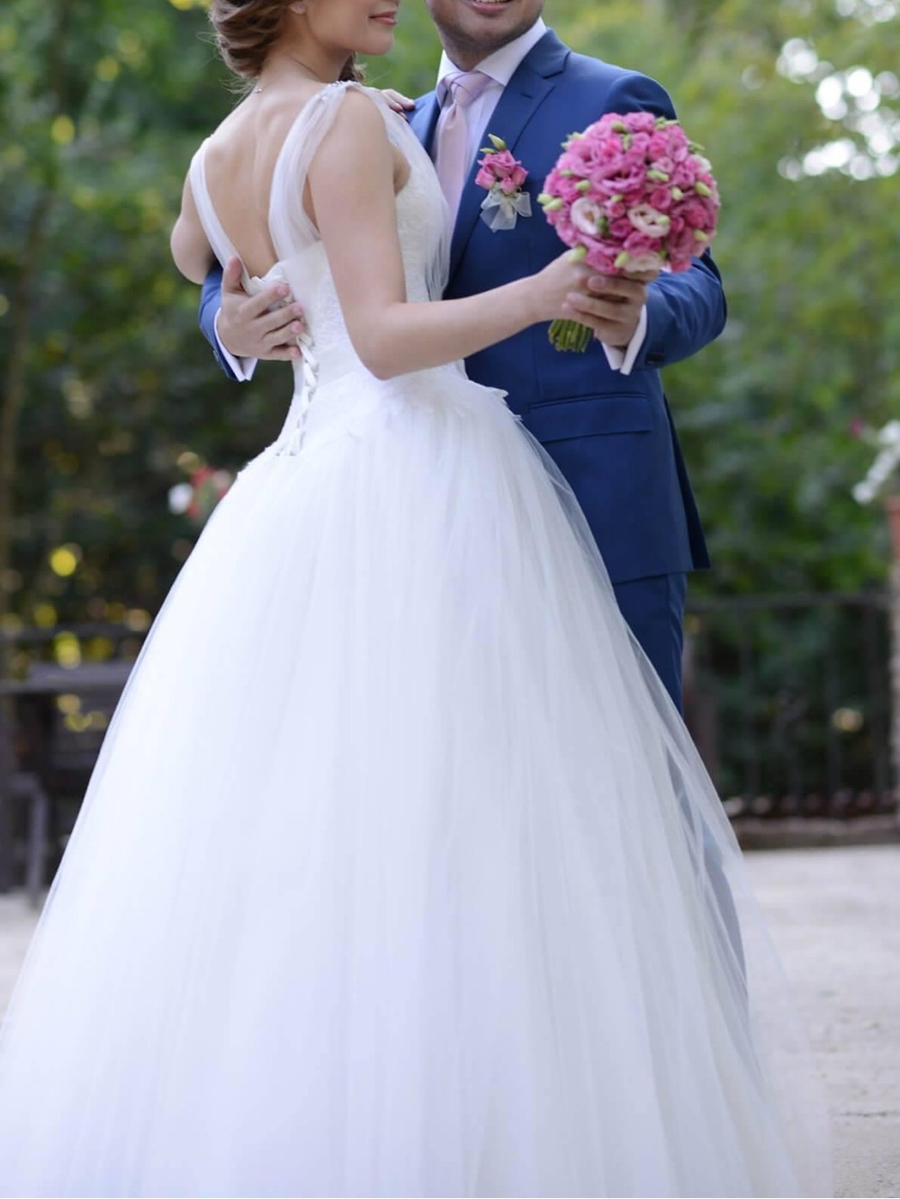 Romantic White Tulle A-line Wedding Gown Bride Dress